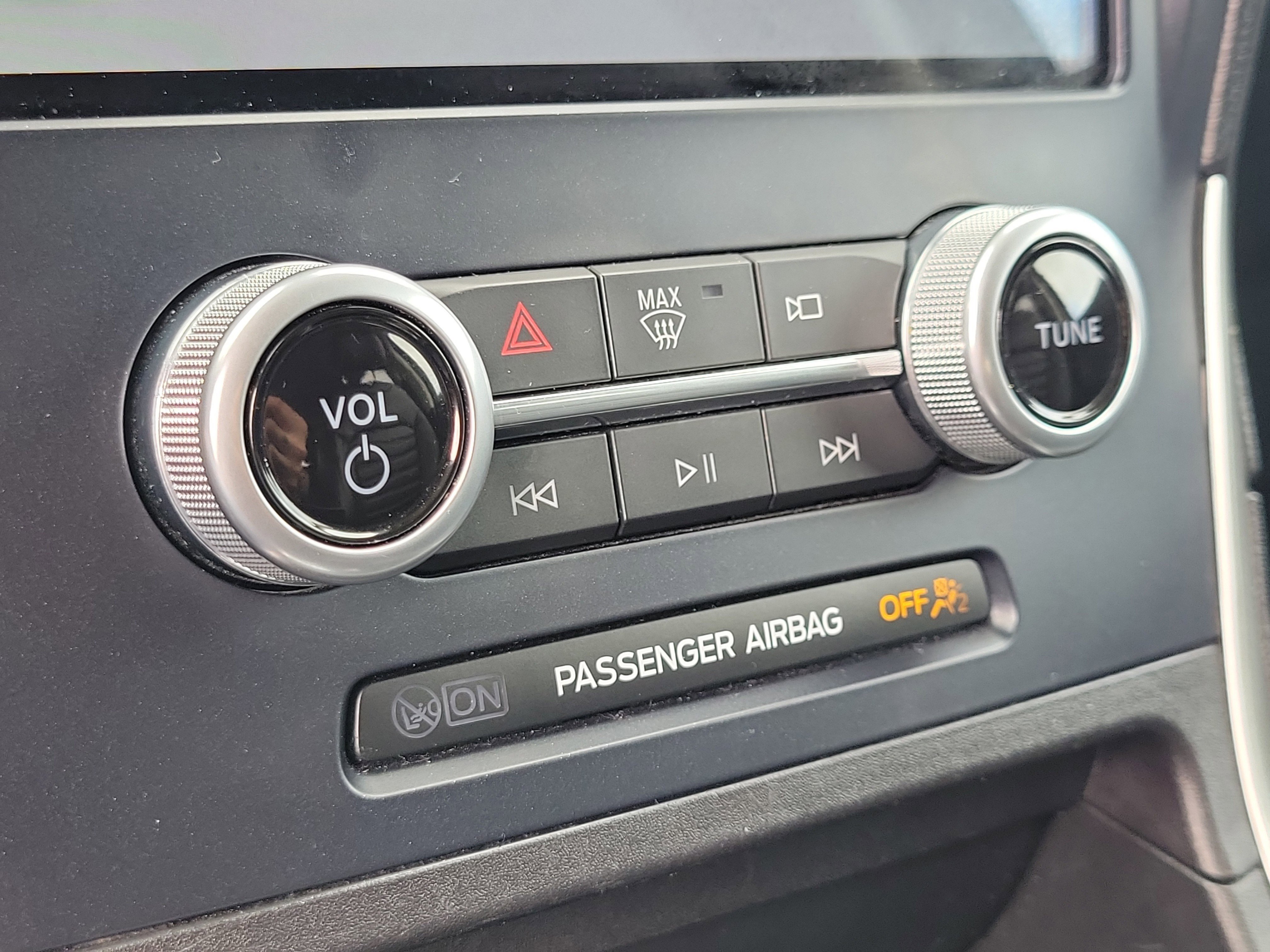 Used 2023 Ford Edge SEL image 28