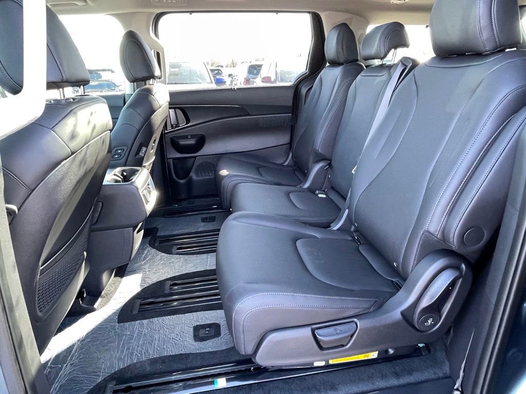 New 2026 Kia Carnival SX w/ SX Dark Edition Package image 24