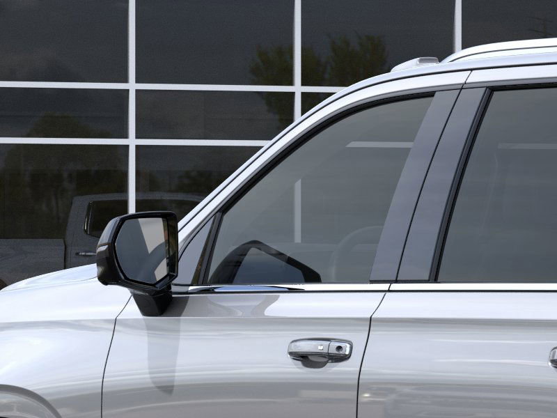 New 2025 Chevrolet Suburban Premier image 36