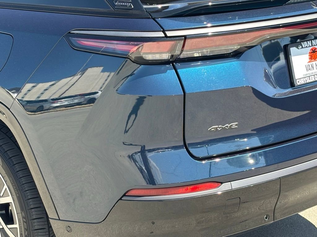 Used 2025 Jeep Wagoneer S Limited image 7