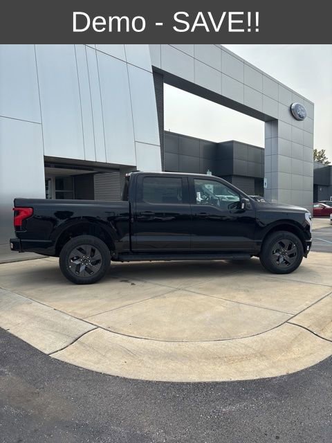 New 2025 Ford F150 Lightning Flash image 5