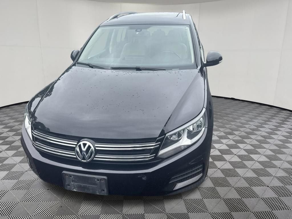 Used 2017 Volkswagen Tiguan Wolfsburg Edition AWD/4WD image 2