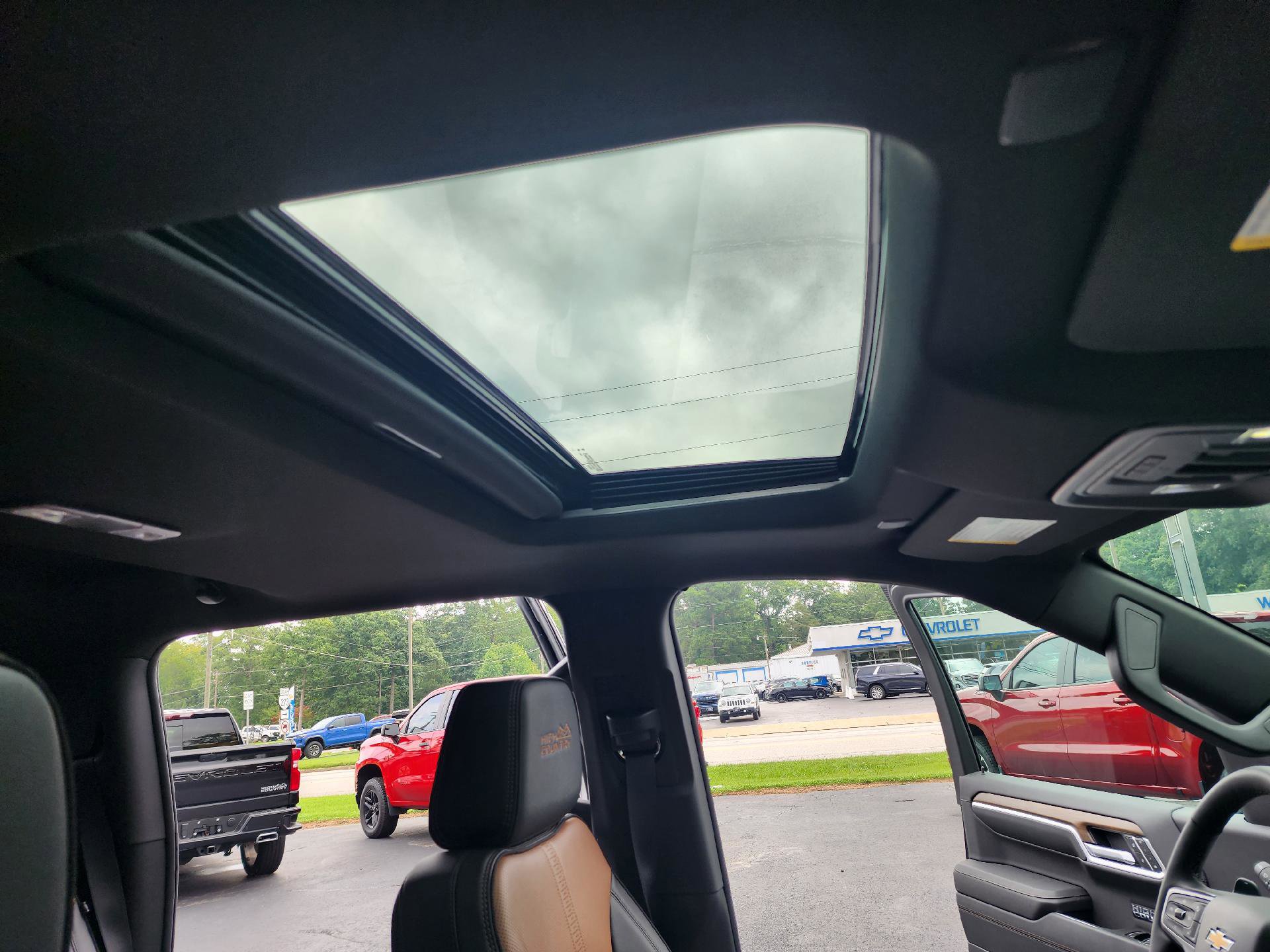 New 2026 Chevrolet Silverado 1500 High Country w/ Technology Package image 13