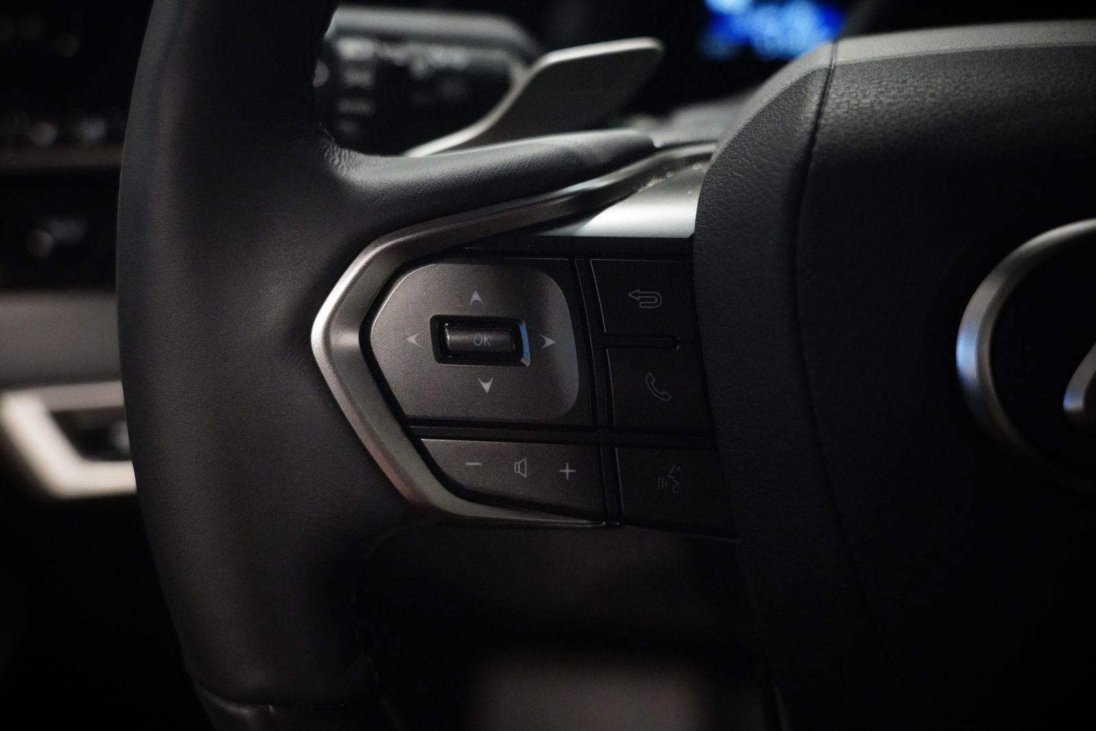 Used 2023 Lexus RX 350 Premium w/ Cold Area Package image 16