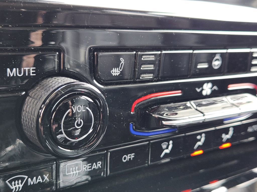 Used 2024 Jeep Grand Cherokee Limited 4xe image 16