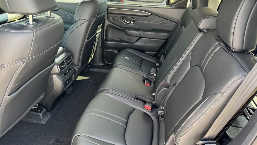 New 2026 Honda Pilot Touring image 11