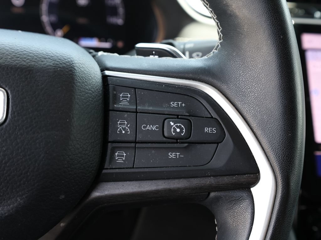 Used 2022 Jeep Grand Cherokee Limited RWD image 35