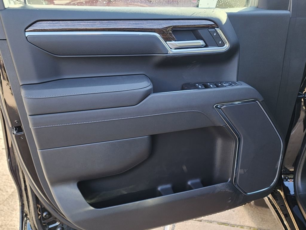 New 2026 GMC Sierra 1500 Elevation image 14