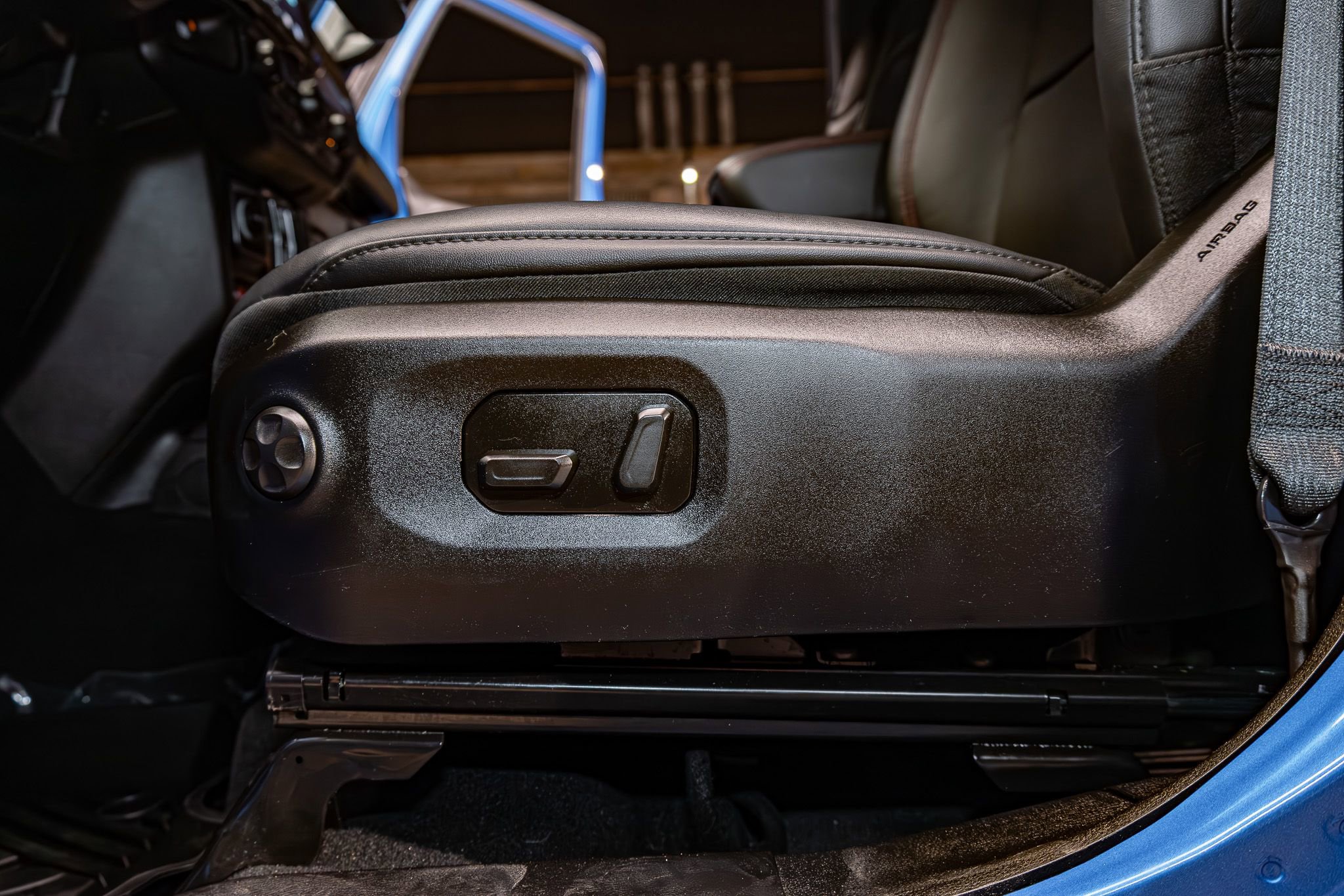 Used 2025 Jeep Wrangler Unlimited Rubicon w/ Convenience Group image 22