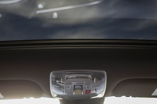 Used 2023 Genesis GV70 2.5T Sport Prestige w/ Sport Prestige Package image 18