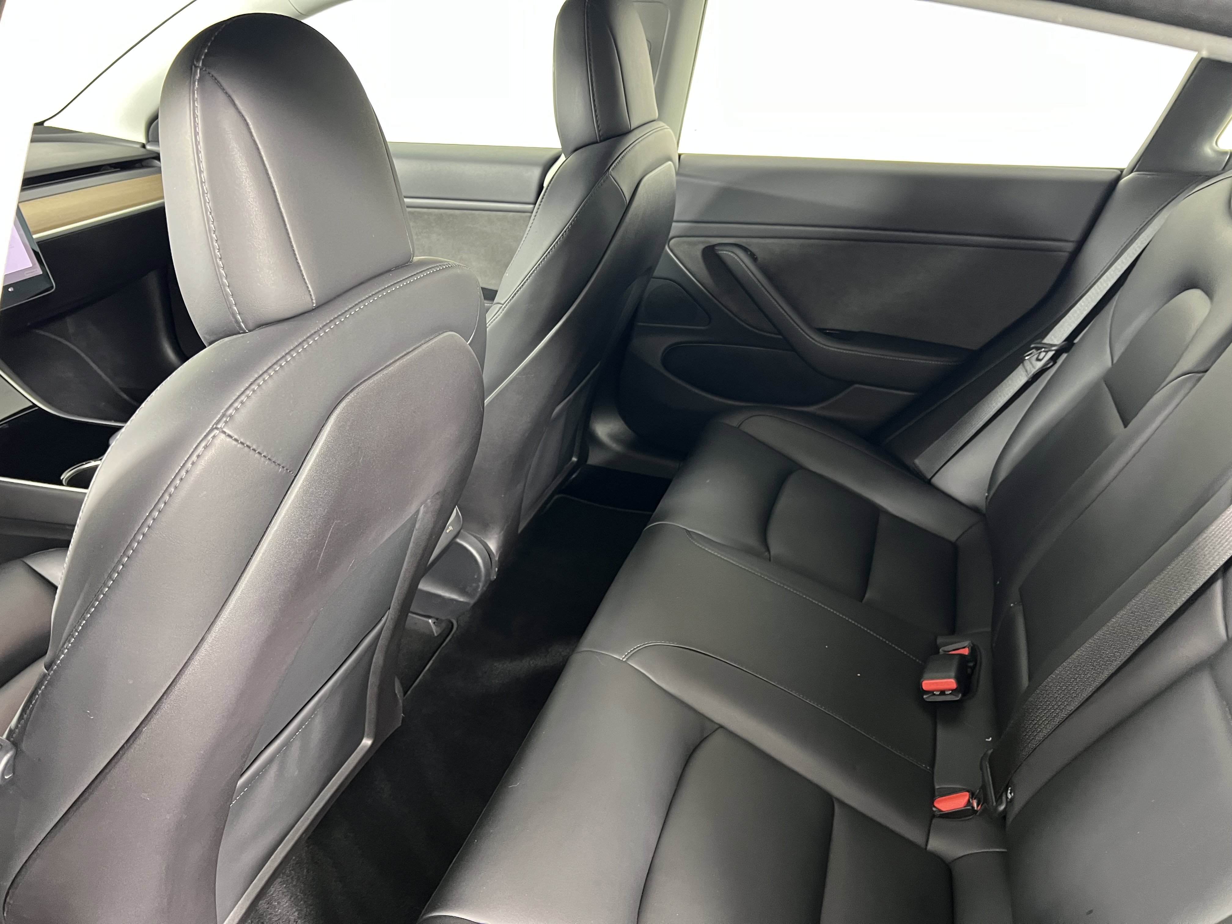 Used 2018 Tesla Model 3 Long Range RWD image 19