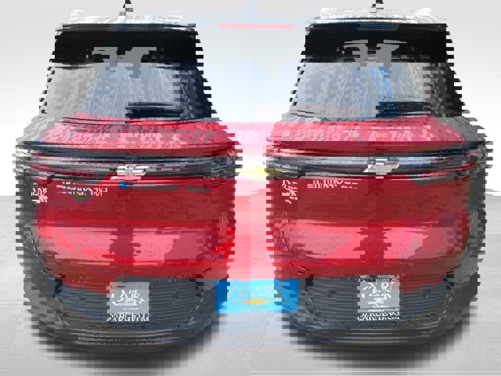 New 2026 Chevrolet Equinox EV LT image 4