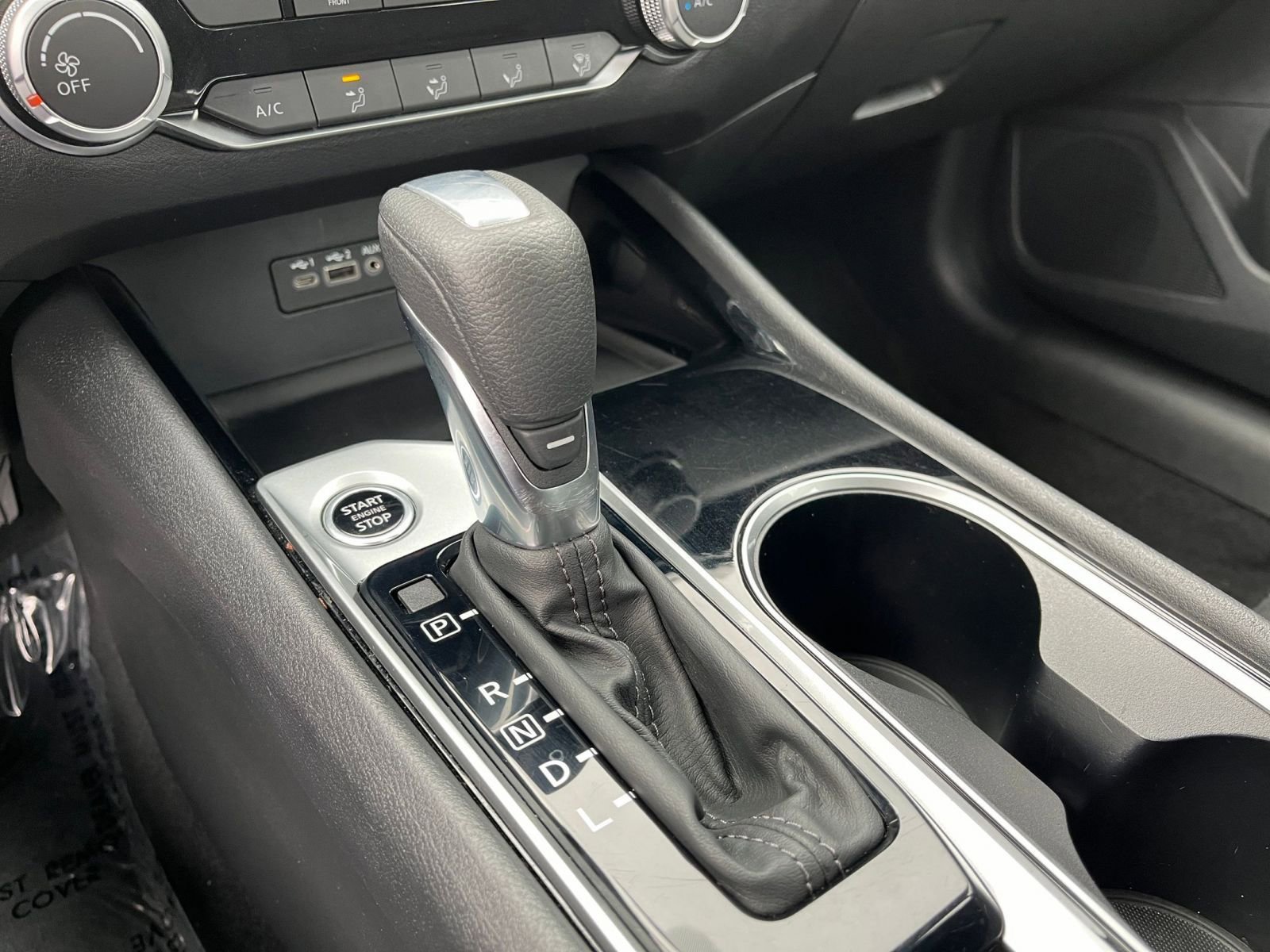 Used 2024 Nissan Altima 2.5 SV image 41