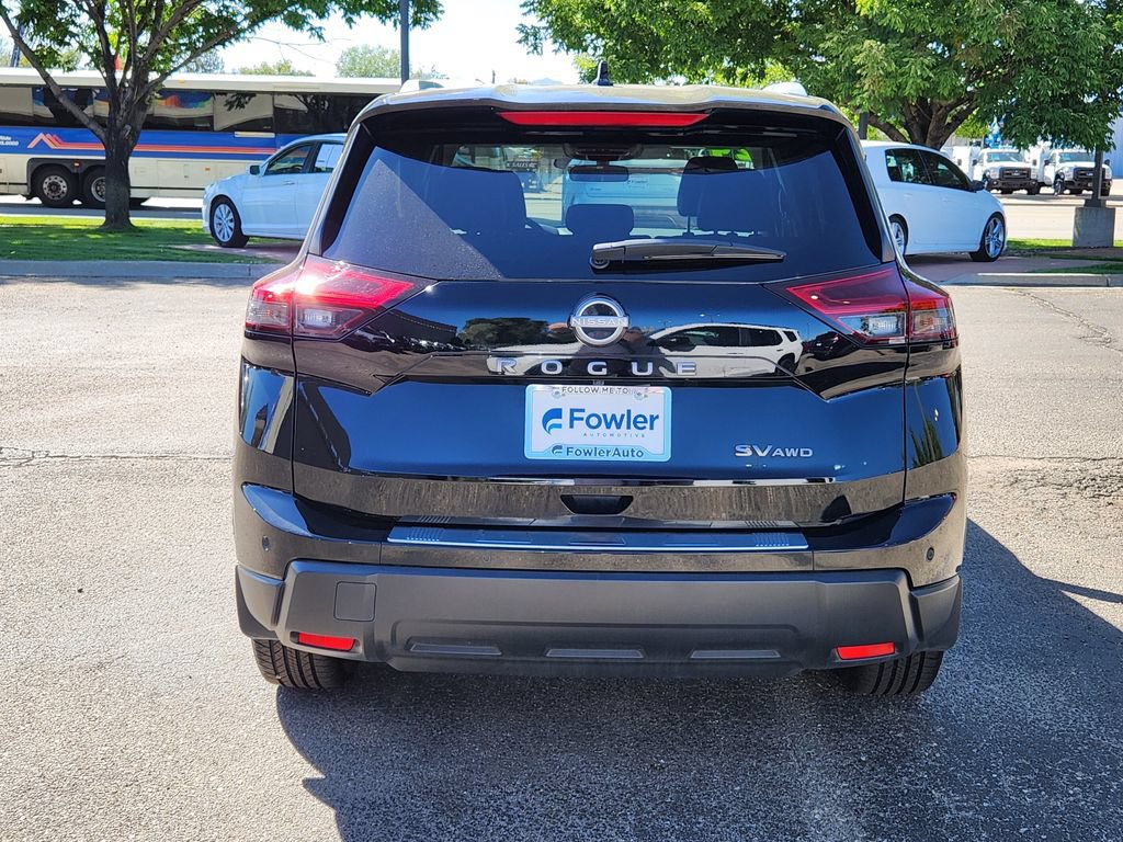 Used 2024 Nissan Rogue SV w/ SV Premium Package AWD/4WD image 6