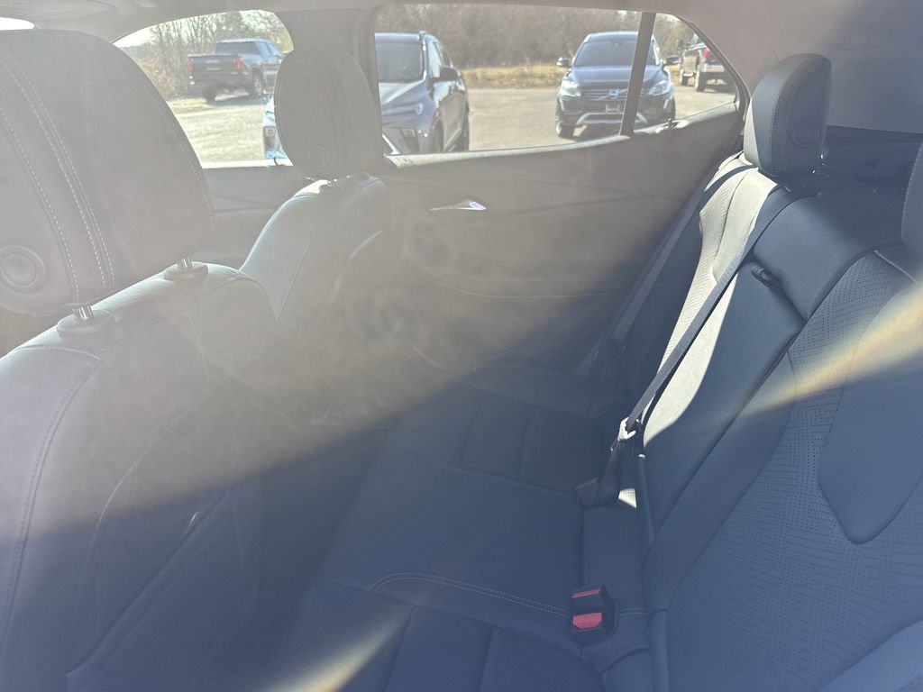 Certified 2020 Buick Encore GX Essence w/ Experience Buick Package image 32