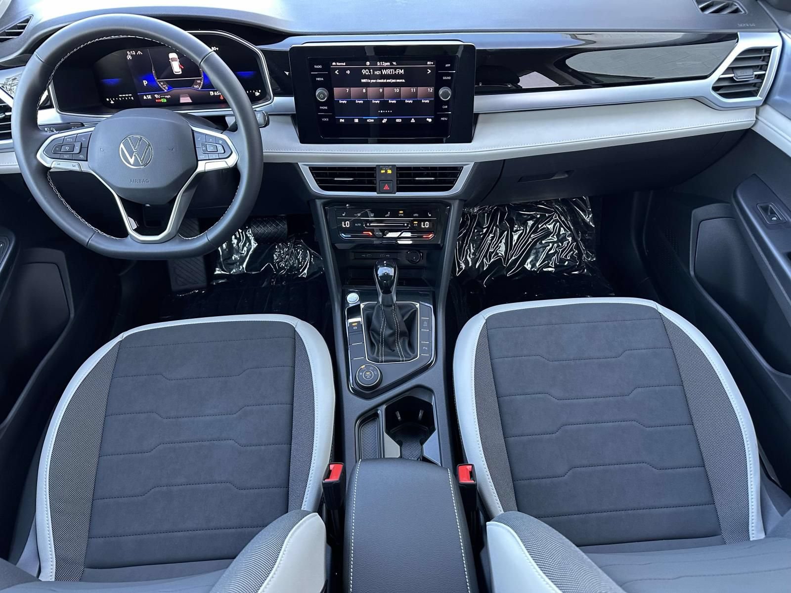New 2026 Volkswagen Taos SE AWD/4WD image 11