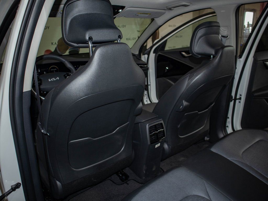 New 2023 Kia Niro Wave FWD image 10