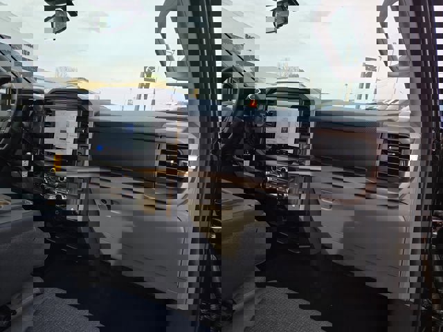 Used 2025 Ford F150 XLT w/ Equipment Group 301A Standard image 13