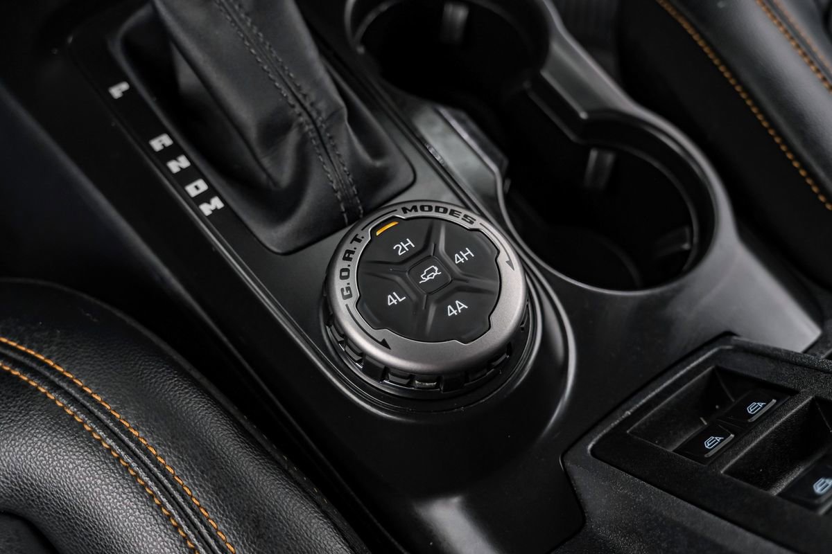 Used 2024 Ford Bronco Badlands image 36