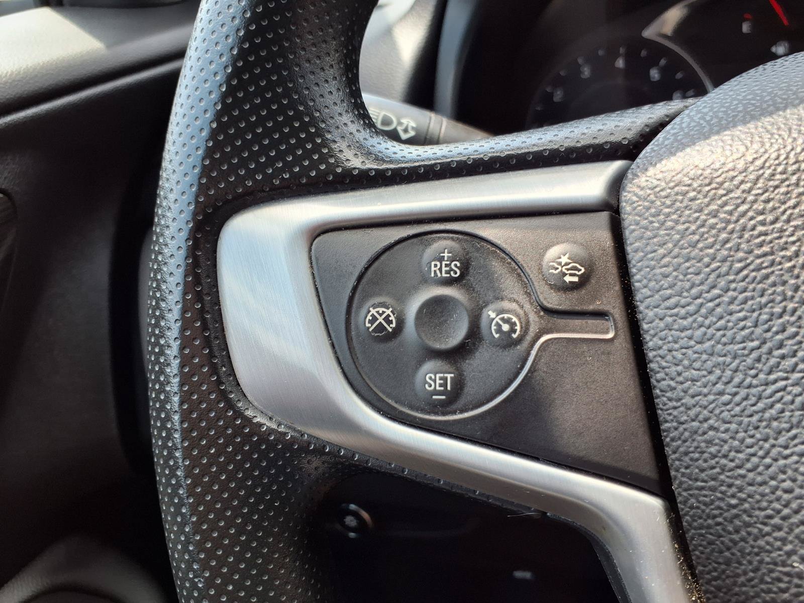 Used 2024 GMC Terrain SLE FWD image 15