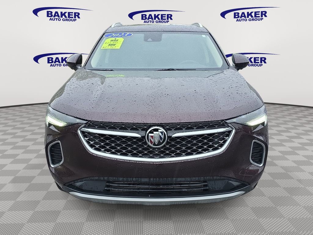 Used 2023 Buick Envision Avenir AWD/4WD image 2