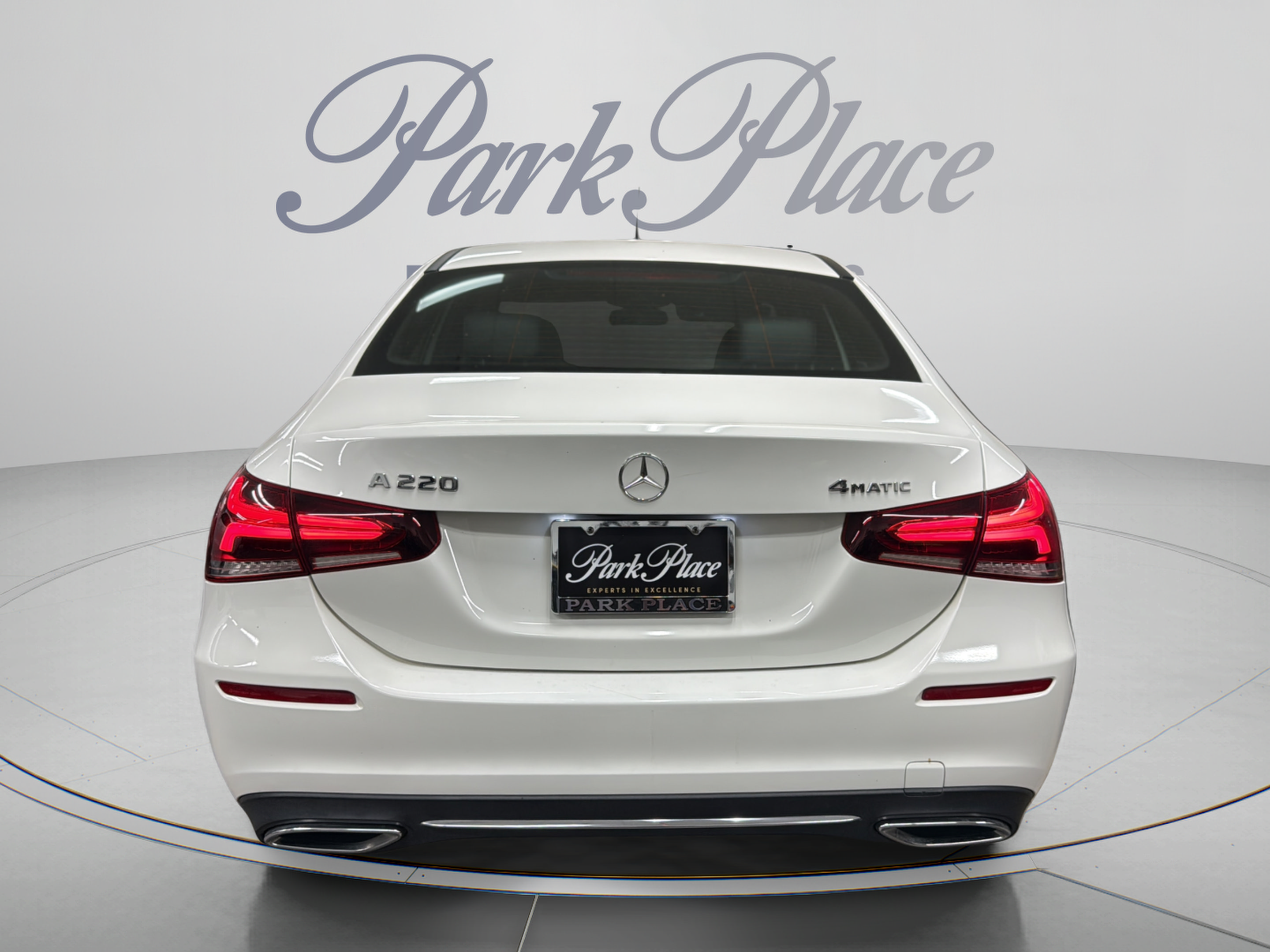 Certified 2022 Mercedes-Benz A 220 4MATIC image 4