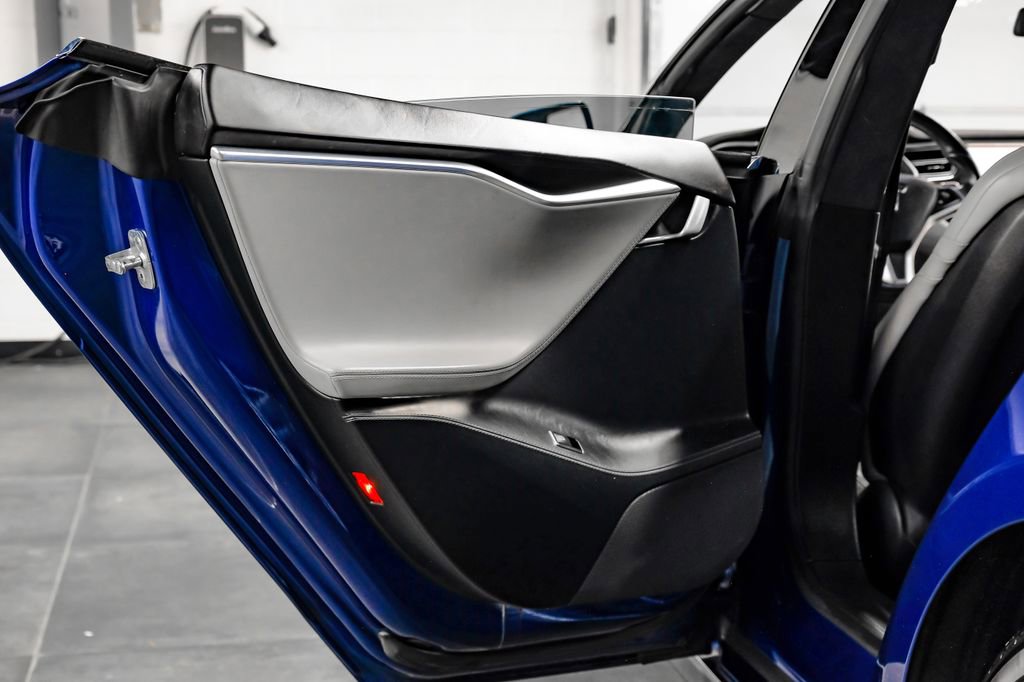 Used 2016 Tesla Model S 70 image 49