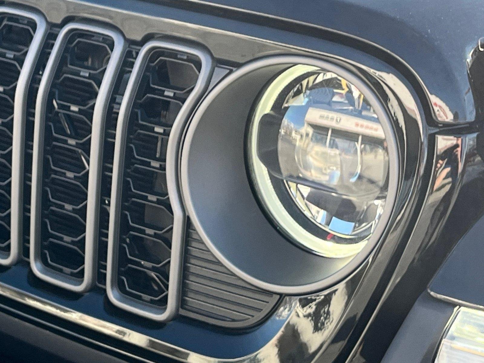 New 2026 Jeep Gladiator Sport AWD/4WD image 11