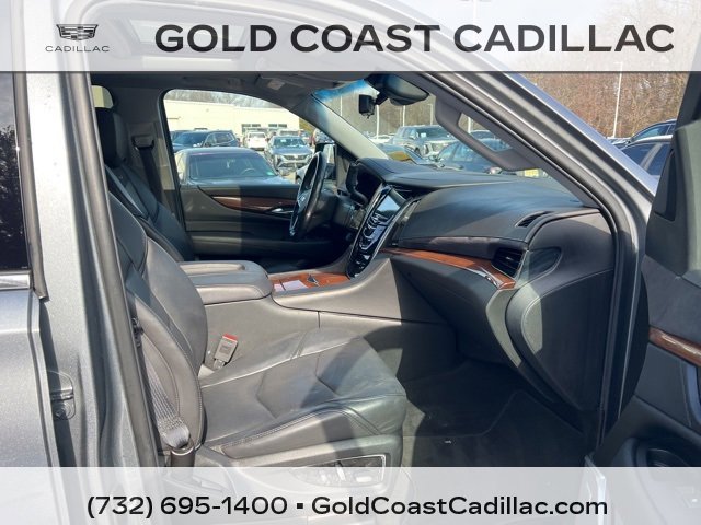 Used 2019 Cadillac Escalade ESV Luxury image 7