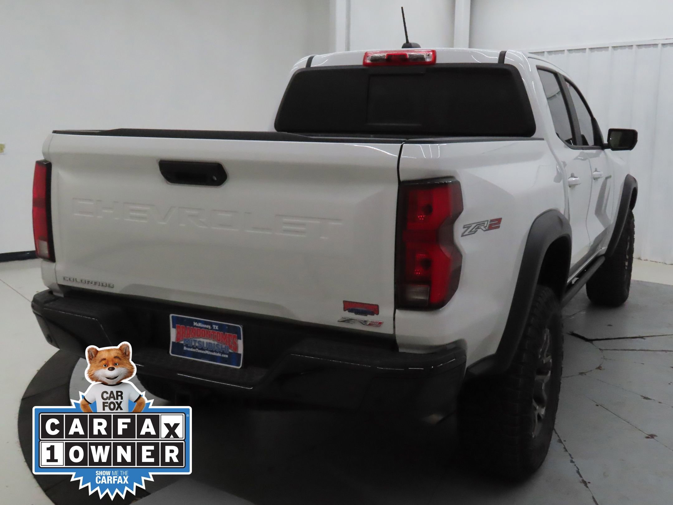 Used 2024 Chevrolet Colorado ZR2 w/ ZR2 Convenience Package III image 3
