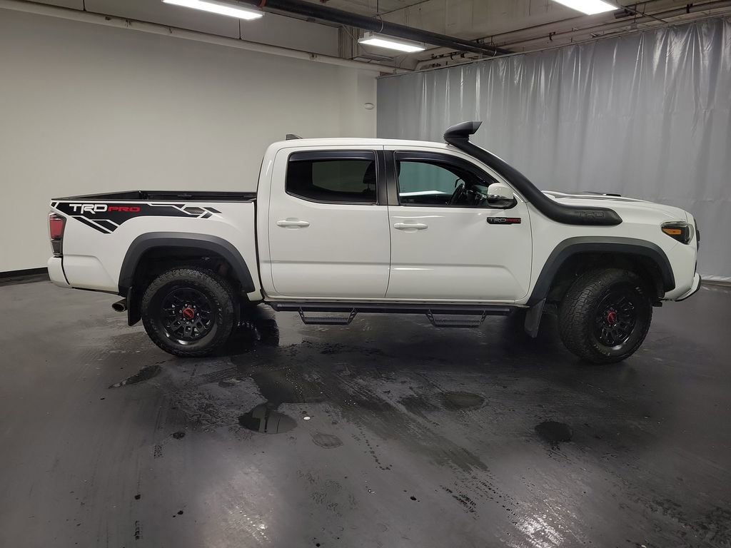 Used 2019 Toyota Tacoma TRD Pro AWD/4WD image 9