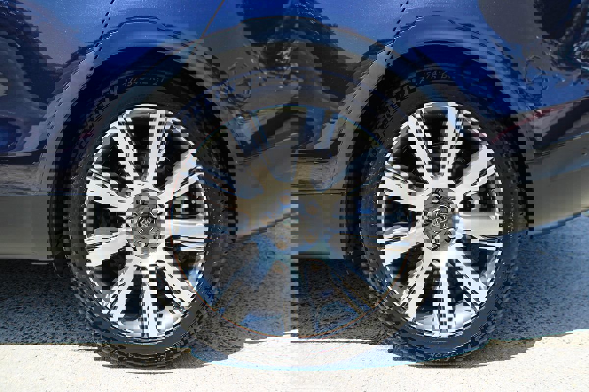 Used 2019 Land Rover Discovery HSE image 44