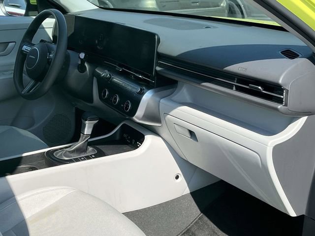 Used 2024 Hyundai Kona SE image 23