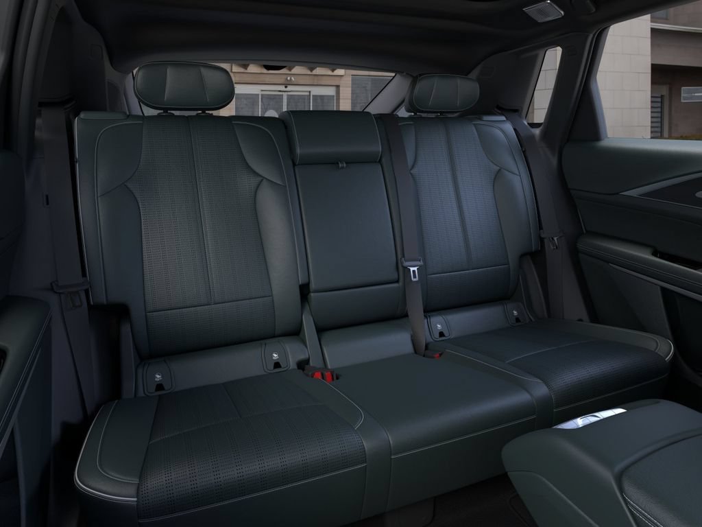 New 2026 Cadillac Lyriq Signature Sport AWD/4WD image 17