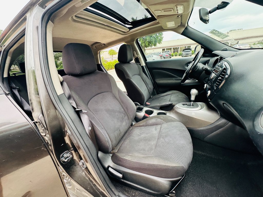 Used 2013 Nissan Juke SV FWD image 23