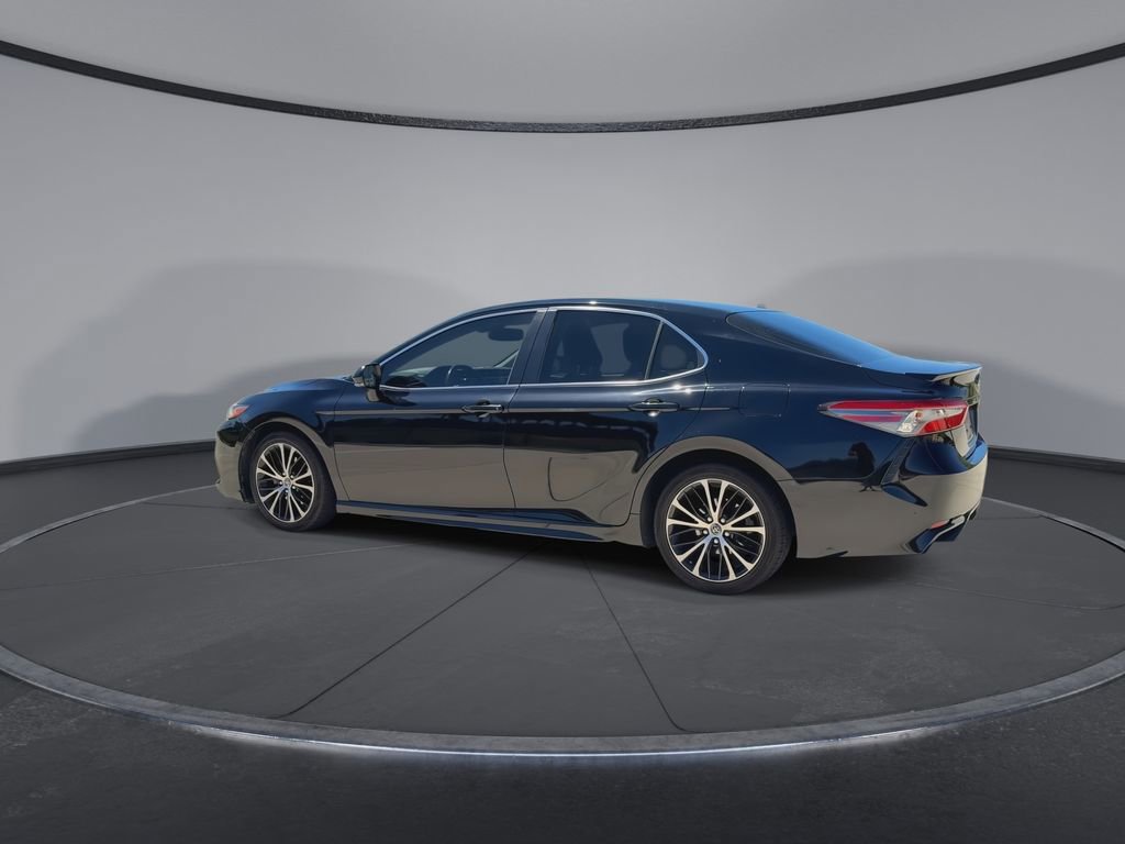 Used 2018 Toyota Camry SE w/ Convenience Package image 6
