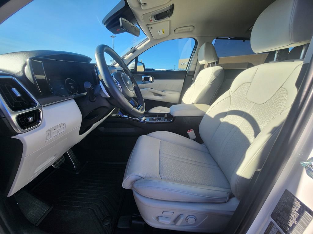 Used 2024 Kia Sorento SX Prestige image 10