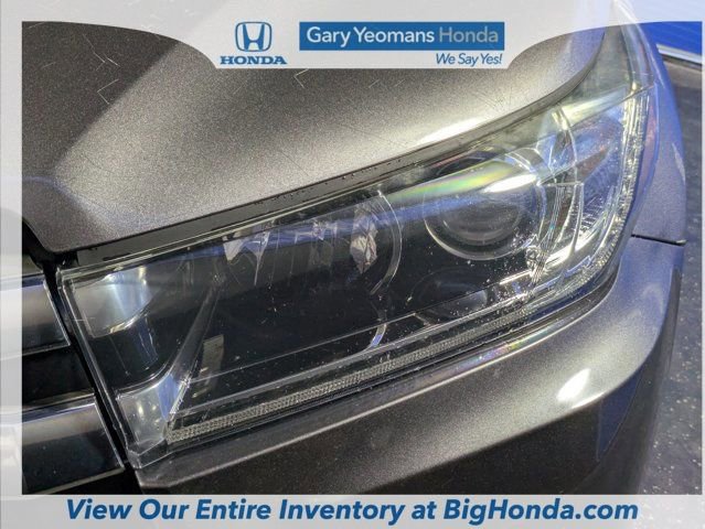 Used 2018 Toyota Highlander Limited image 12