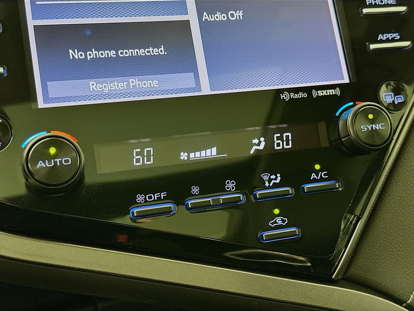 Used 2020 Toyota Camry XSE FWD image 25