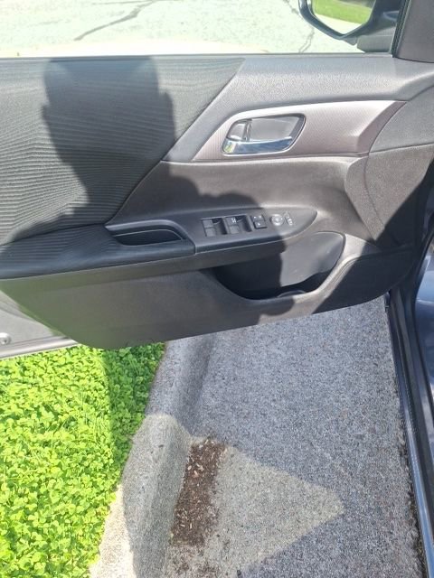 Used 2014 Honda Accord LX image 9