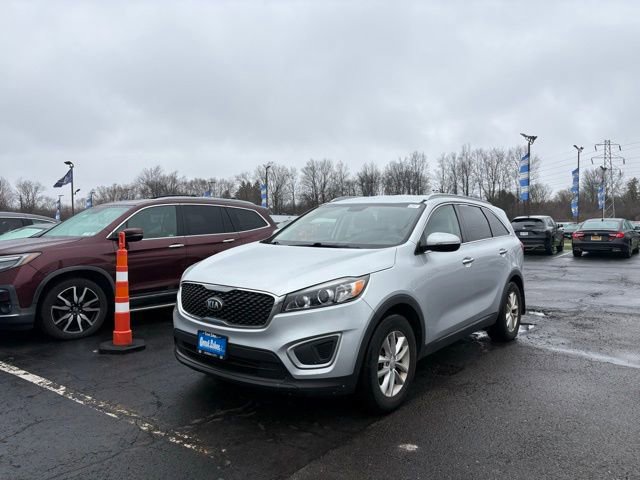 Used 2018 Kia Sorento LX image 3