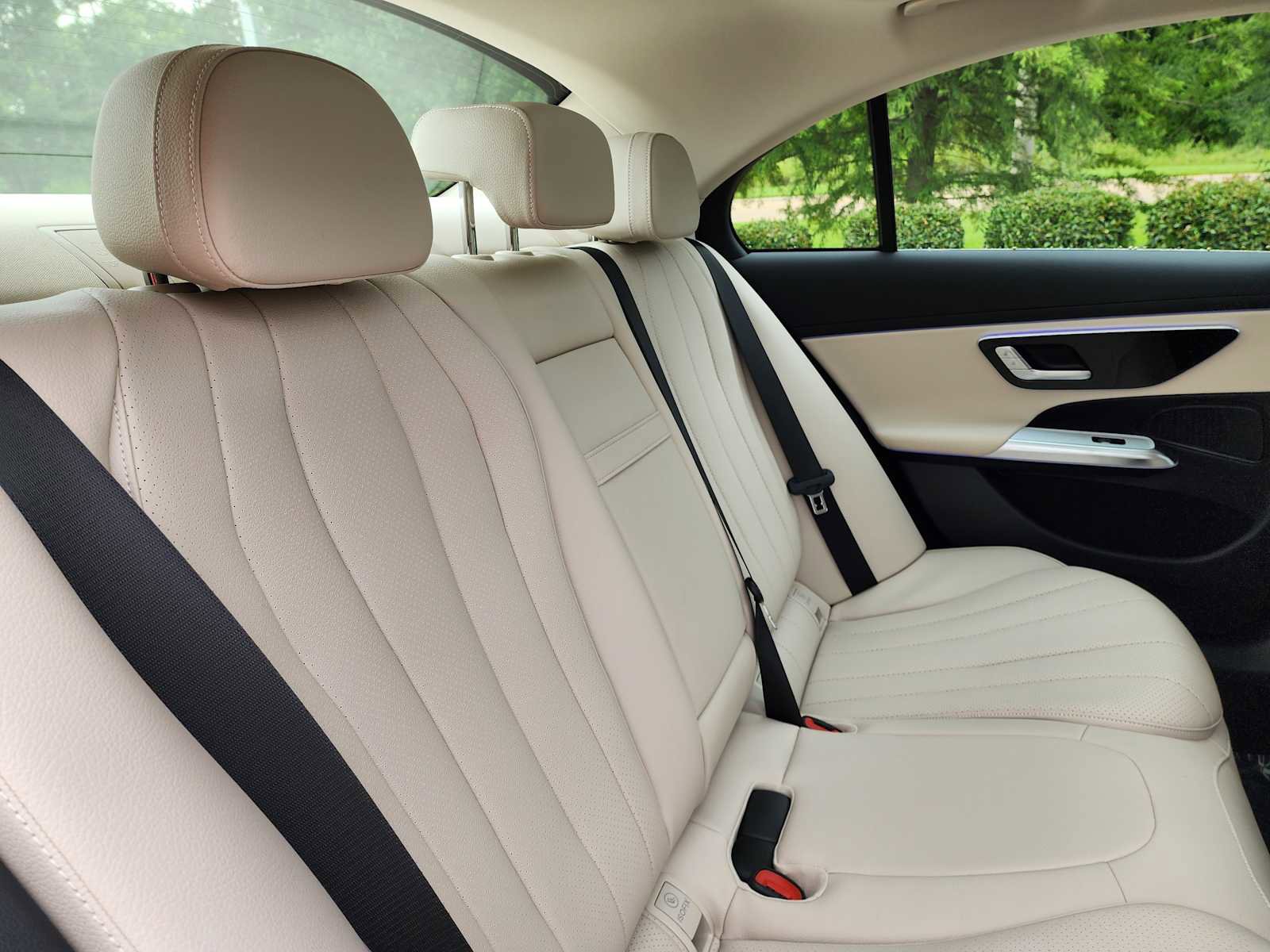 New 2025 Mercedes-Benz E 350 Sedan image 21