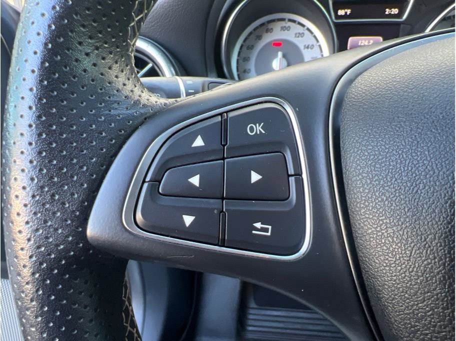 Used 2016 Mercedes-Benz CLA 250 4MATIC w/ Premium 1 Package image 15