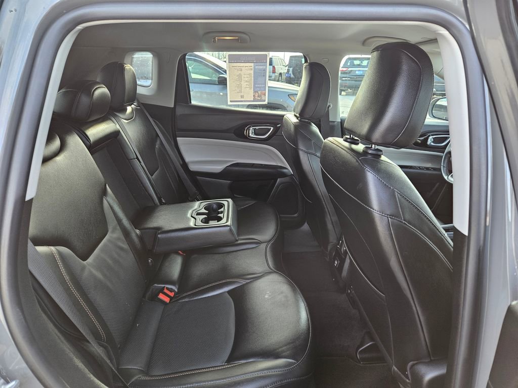 Used 2022 Jeep Compass Limited image 31