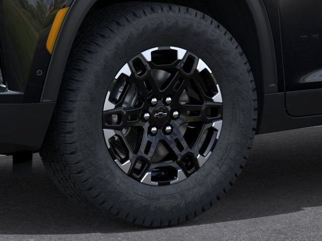 New 2027 Chevrolet Traverse Z71 w/ Enhanced Driving Package AWD/4WD image 9