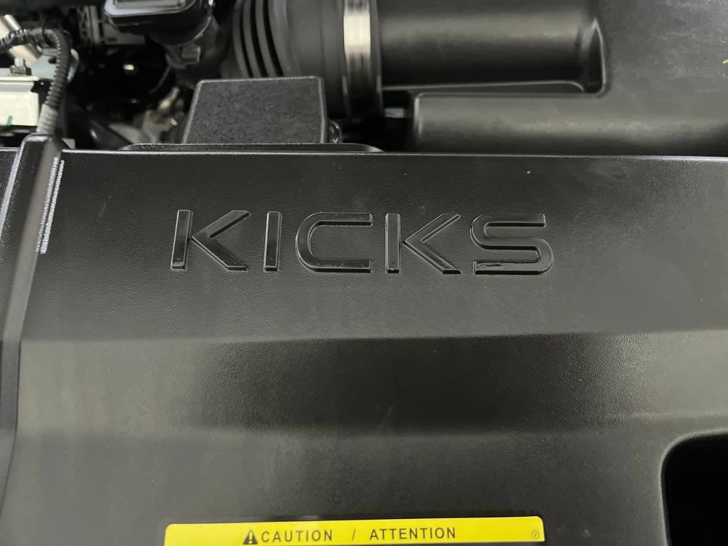 Used 2025 Nissan Kicks SV image 12