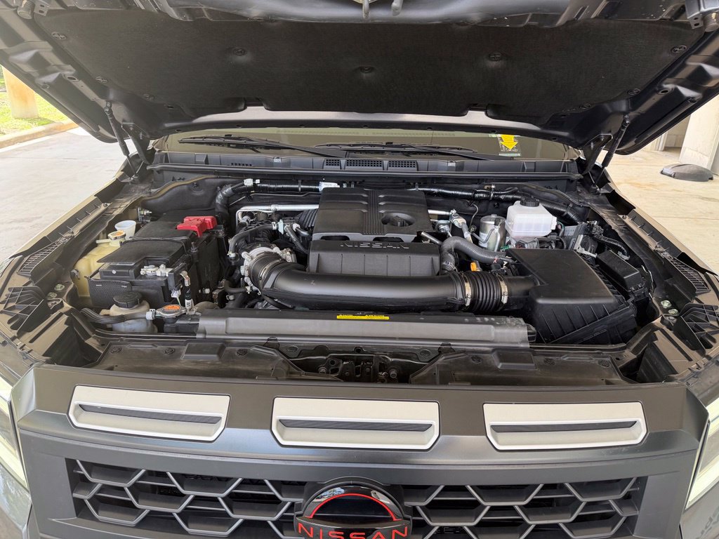 Used 2025 Nissan Frontier Pro-X RWD image 11