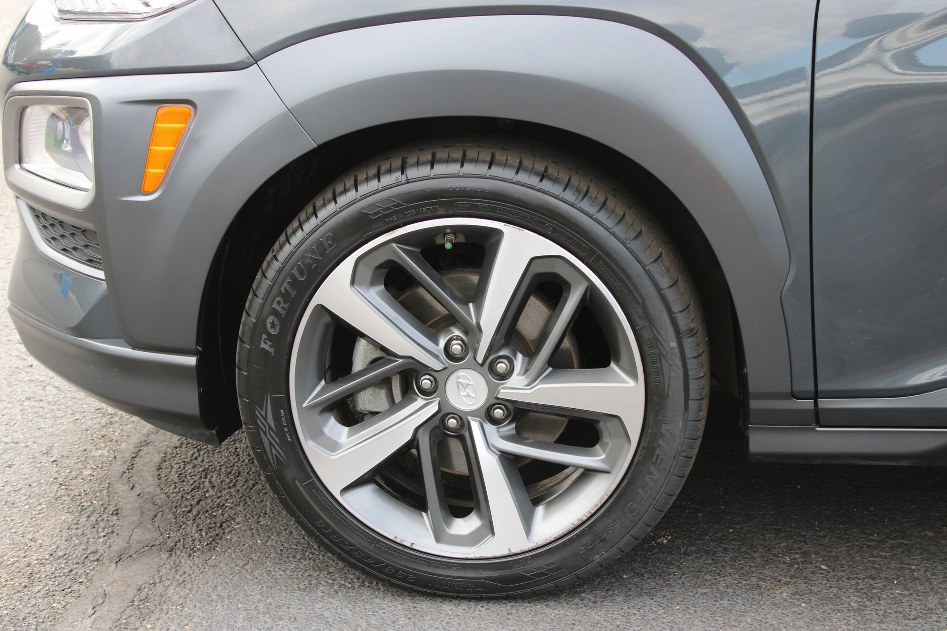 Used 2021 Hyundai Kona Limited image 12