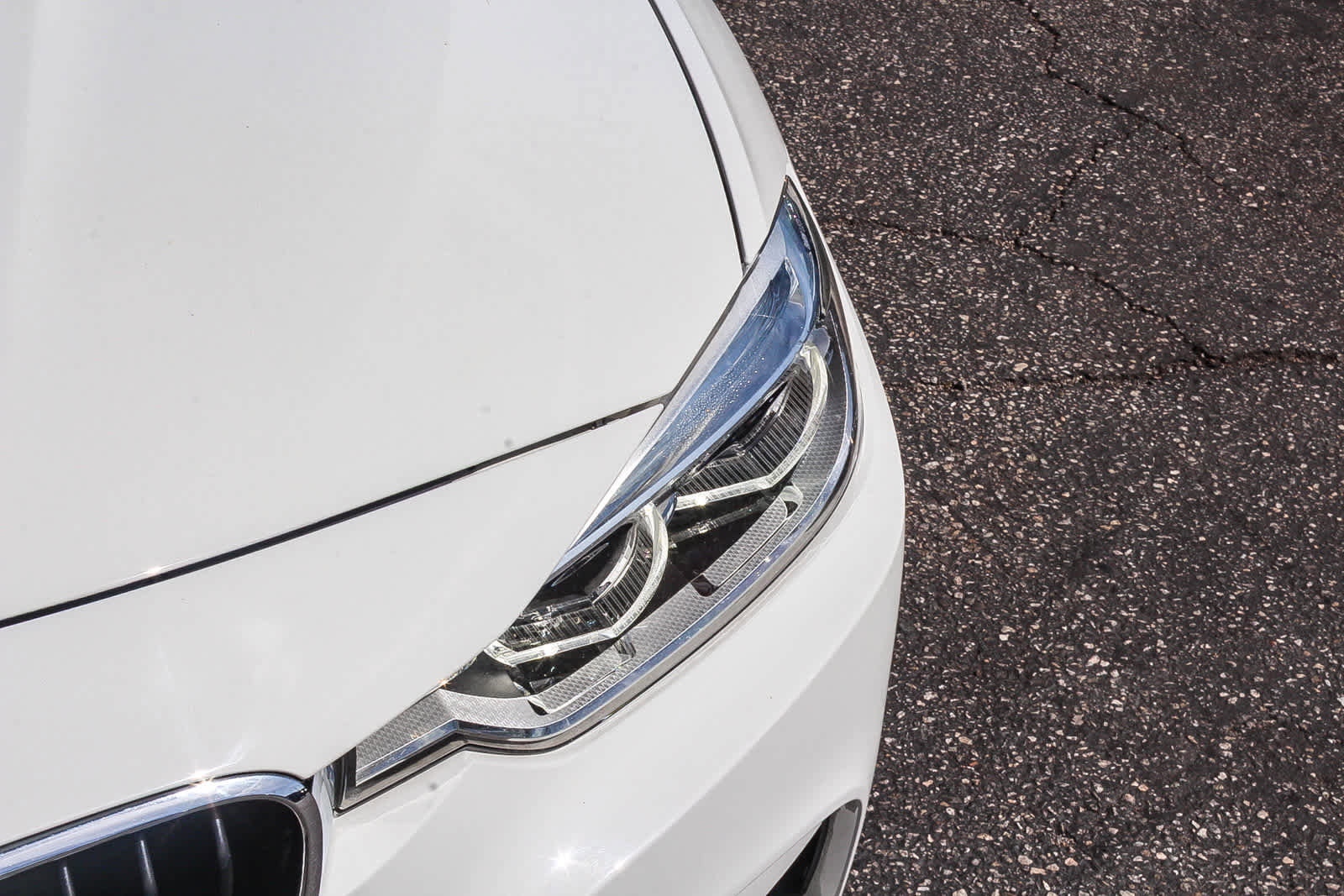 Used 2018 BMW 330e image 10