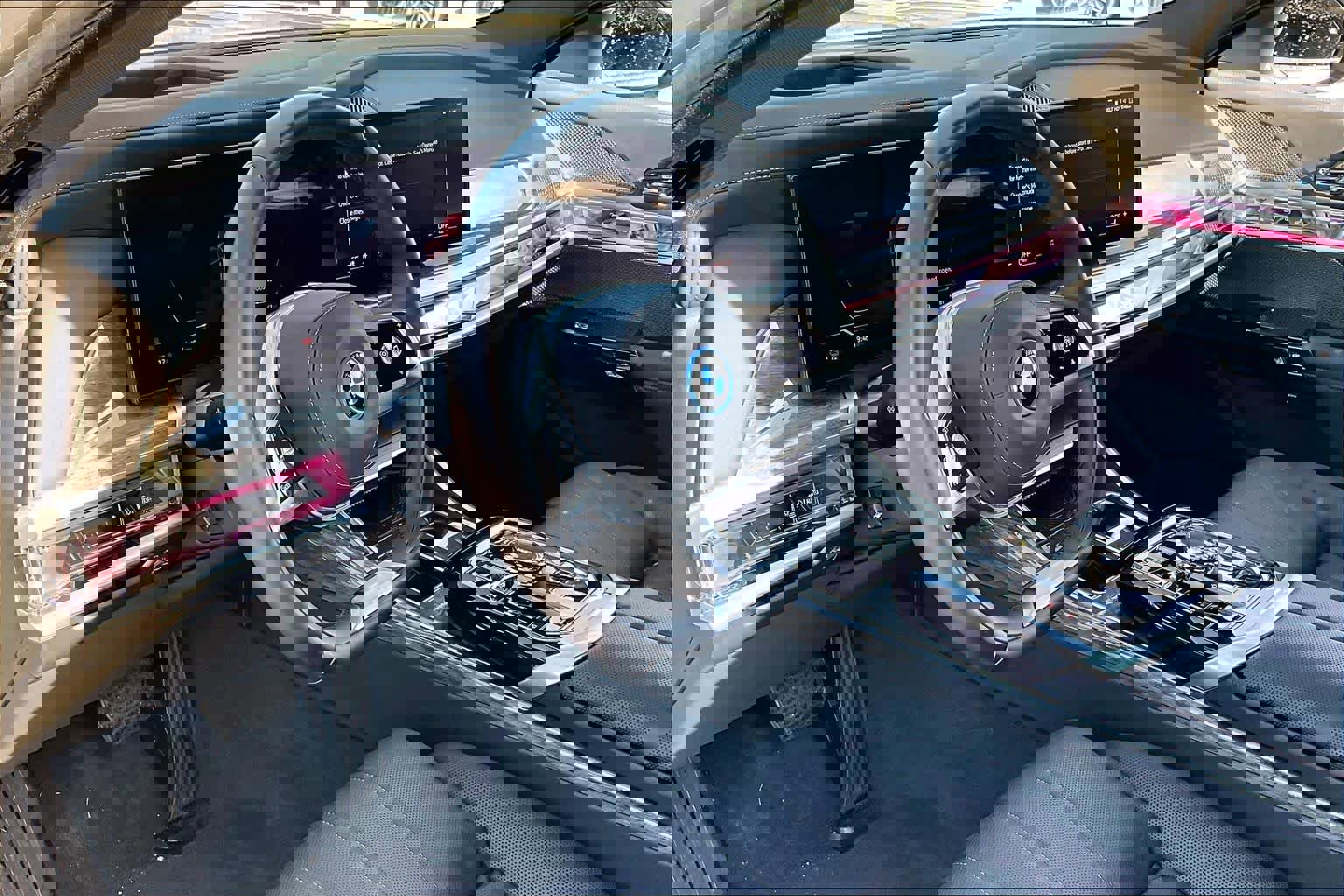 Used 2025 BMW i7 eDrive50 image 16